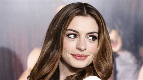 anne hathaway leak|Anne Hathaway’s nude images leaked: Twitter erupts。